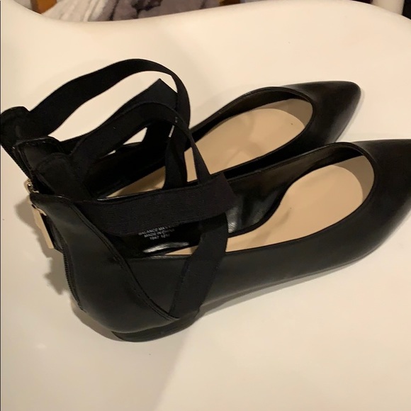 Nine west flats - Picture 2 of 4